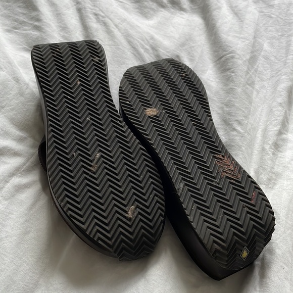 Volatile Sandals - Picture 6 of 8